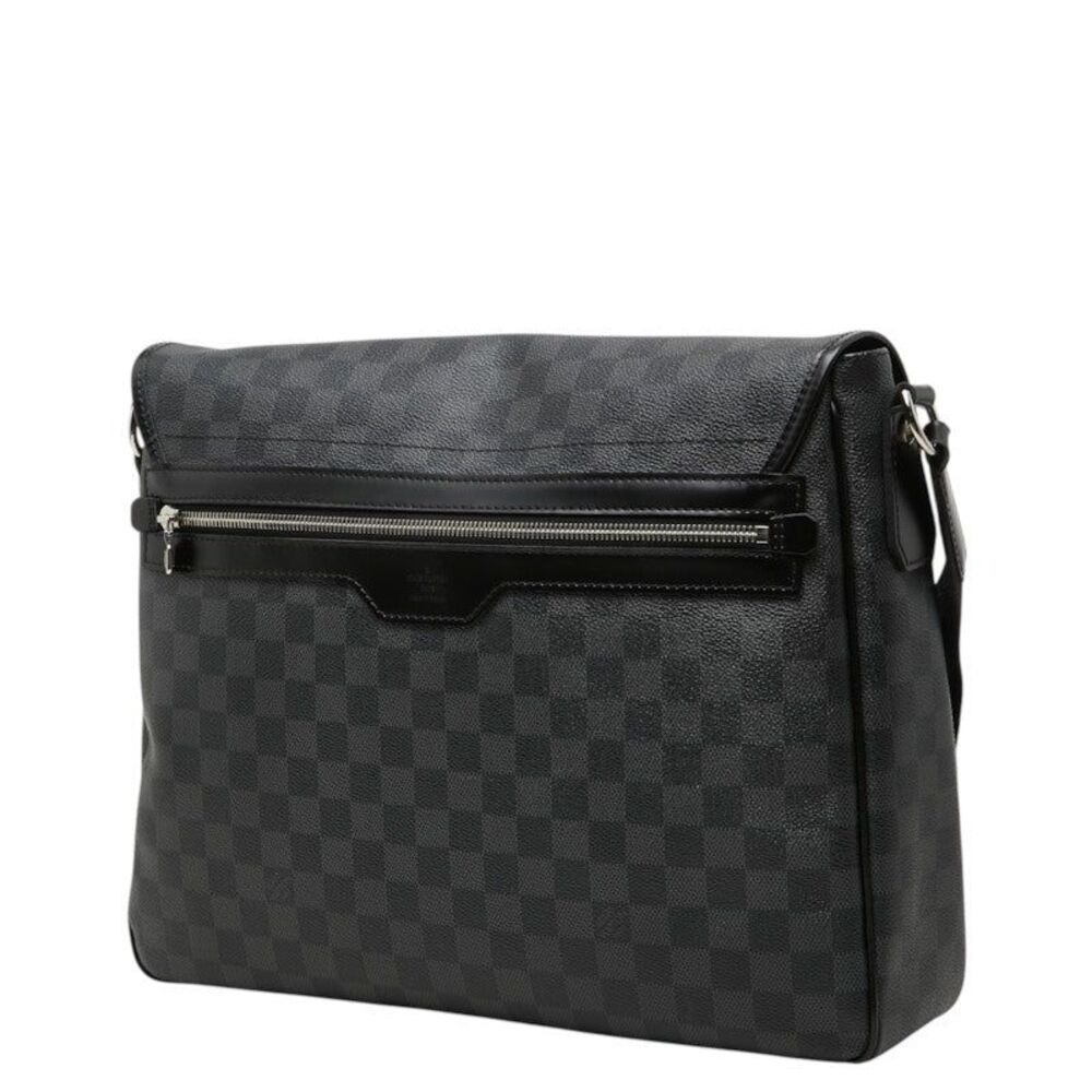Louis Vuitton Damier Graphite Daniel GM Messenger Bag - Picture 3 of 10